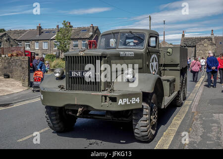 Meltham, Huddersfield, Angleterre. Le 1er juillet. HSU 691 - 1943 Diamond T M20 - 981 à la fin de la guerre. Credit : CARL DICKINSON/Alamy Live News Banque D'Images