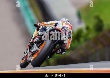 Hohenstein-Ernstthal, Allemagne. 01 juillet, 2017. Dani Pedrosa de l'Espagne et de l'équipe Repsol Honda en action pendant le MotoGp d'Allemagne au Sachsenring admissible - Circuit au 1er juillet 2017 à Hohenstein-Ernstthal, Allemagne. Crédit : marco iorio/Alamy Live News Banque D'Images