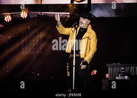 Modena, Italie 01 juillet 2017 Vasco Rossi live au Vasco Modena parc au parc d'Enzo Ferrari à Modène © Roberto Finizio / Alamy Live News Banque D'Images