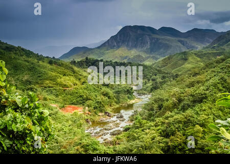 Magnifiques montagnes à Madagascar Banque D'Images