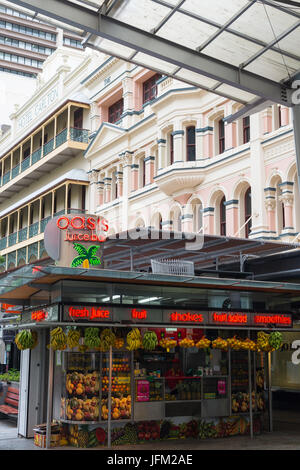 Queen Street, principale rue commerçante, centre-ville de Brisbane, Australie. Banque D'Images