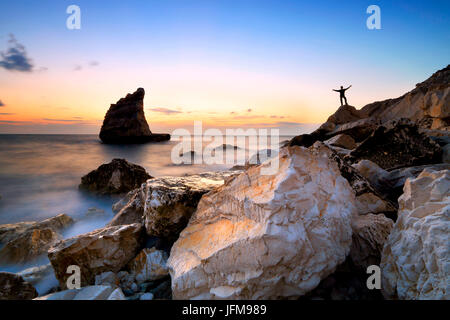 La Vela rock au lever du soleil, parc Conero, province d'Ancône, Marches, Italie Banque D'Images