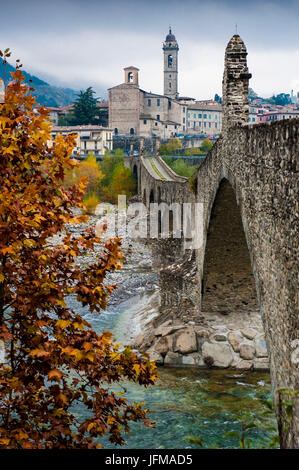 Bobbio, Vallée Trebbia, Piacenza, Emilia Romagna, Italie, la petite ville près de la rivière Trebbia, Banque D'Images