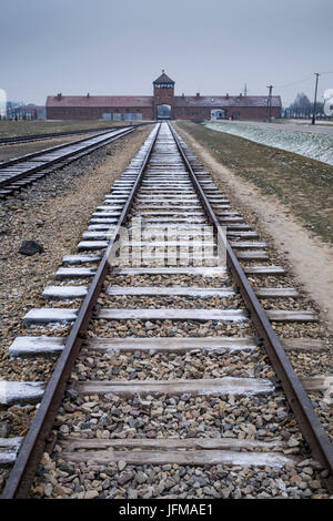 Auschwitz, Birkenau, Oswiecim, Pologne, Brzezinka, du nord-est de l'Europe, l'entrée dans l'ancien camp d'extermination nazi, Banque D'Images