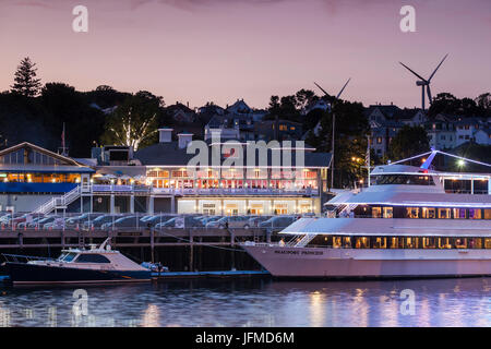 USA, Massachusetts, Cape Ann, Gloucester, Croisières Gloucester, dusk Banque D'Images