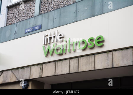 L'avant d'un peu de Waitrose, Pride Hill, Shrewsbury, Shropshire, au Royaume-Uni. Banque D'Images
