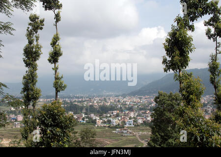 Vue sur la ville de Katmandou du Parc National de Shivapuri Nagarjun, Népal Banque D'Images