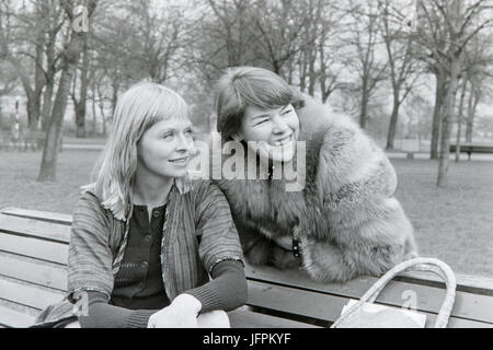 Actrice britannique Glenda Jackson et Susannah York en 1974. Banque D'Images