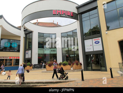 Les salles de bains de l'Empire signe centre commercial Buttermarket, Ipswich, Suffolk, Angleterre, RU Banque D'Images