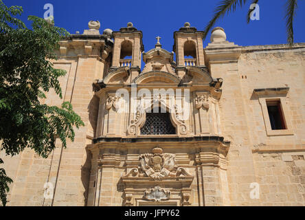 Le 19ème siècle les entrepôts, sur Pinto Wharf, sur Valletta Waterfront, régénéré, prêt pour le statut de ville européenne de la Culture en 2018, à Malte Banque D'Images