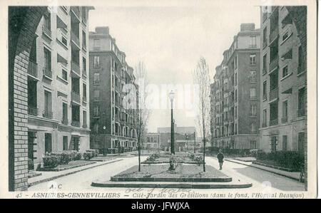 Asnières Gennevilliers - Cité Jardin des Grésillons (dans le fond, l'Hôpital Beaujon) Banque D'Images