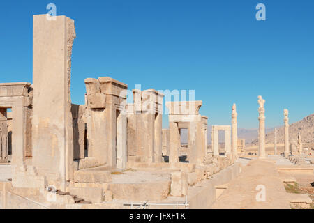 Persepolis - Palais de Darius I et palais Apadana sur background.Le palais de Darius a été construit sur le sud-ouest du palais Apadana. Banque D'Images