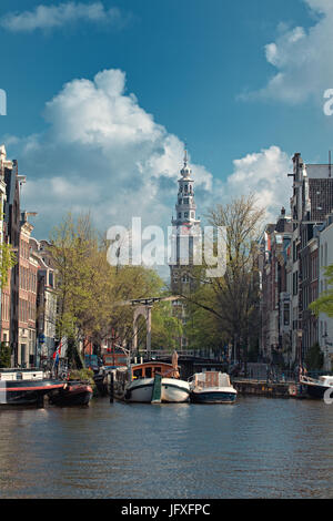 Achevée en 1611, la Zuiderkerk's Tower se dresse dans la ville d'Amsterdam et est maintenant un centre d'information touristique. Banque D'Images