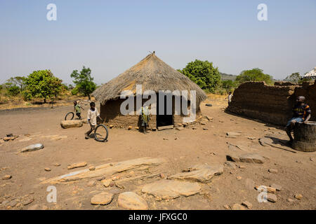 Village Taneka traditionnelles au Bénin Banque D'Images