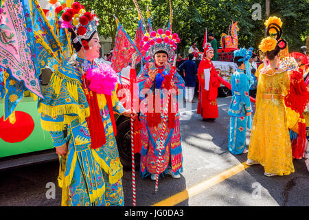 Vancouver, Canada. 30Th May, 2017. Canada 150, Parade de la fête du Canada, Vancouver, Colombie-Britannique, Canada. Crédit : Michael Wheatley/Alamy Live News Banque D'Images