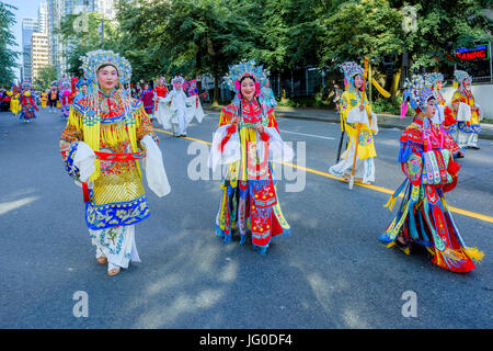 Vancouver, Canada. 30Th May, 2017. Canada 150, Parade de la fête du Canada, Vancouver, Colombie-Britannique, Canada. Crédit : Michael Wheatley/Alamy Live News Banque D'Images