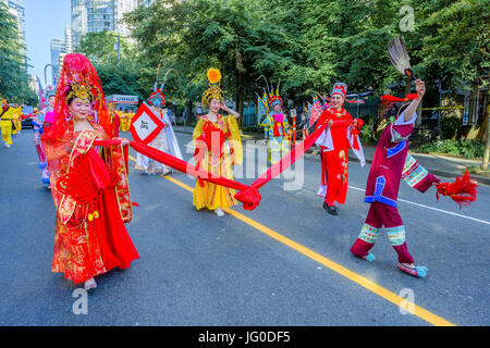 Vancouver, Canada. 30Th May, 2017. Canada 150, Parade de la fête du Canada, Vancouver, Colombie-Britannique, Canada. Crédit : Michael Wheatley/Alamy Live News Banque D'Images