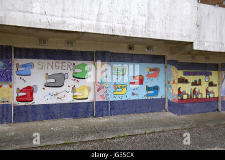 Histoire de l'art de Clydebank murales Singer machine semis factory Banque D'Images