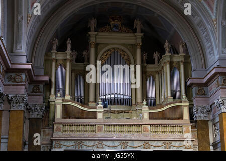 Éléments de l'intérieur de l'intérieur de St. John's Basilica Banque D'Images