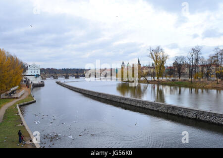 Le Pont Charles sur la Vltava à Prague, République Tchèque Banque D'Images