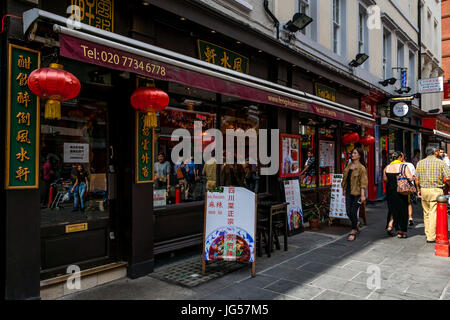 Un restaurant chinois dans Gerrard Street, Chinatown, Londres, UK Banque D'Images