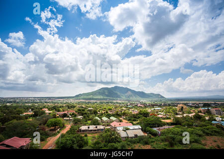 Ville de voi et la nature environnante, Kenya, Afrique de l'Est Banque D'Images