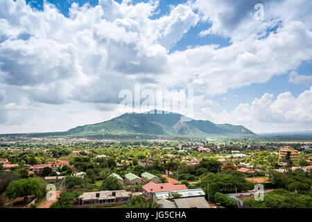 Ville de voi et la nature environnante, Kenya, Afrique de l'Est Banque D'Images