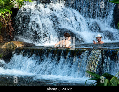Tabacon Grand Spa Resort à l'Arenal, Costa Rica. Banque D'Images