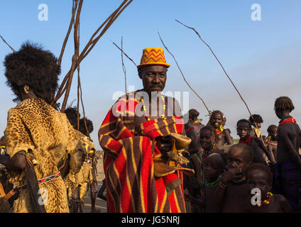 Cérémonie à dimi tribu Dassanech pour célébrer la circoncision des adolescents, comté de Turkana, Omorate, Ethiopie Banque D'Images