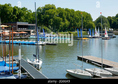 La société Aaseeterrassen und mit Restaurant am Aasee Muenster, von Westfalen, Nordrhein-Westfalen Banque D'Images