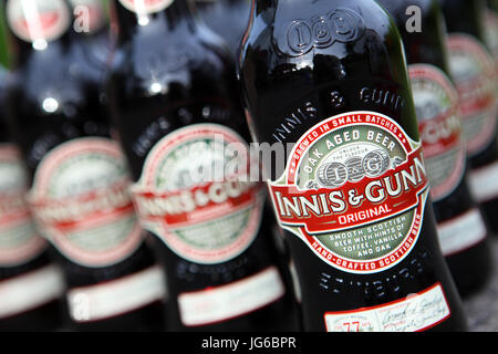 Innis & Gunn écossais de la bière à la main Banque D'Images