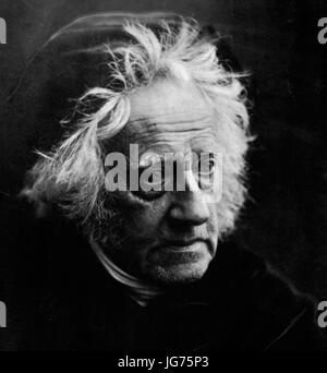 Sir John Herschel avec capuchon par Julia Margaret Cameron (détail) Banque D'Images