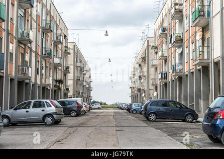 Quartier résidentiel de ville italienne de Brindisi, Pouilles, Italie Banque D'Images