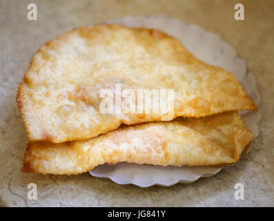 Pasties sont délicieuses tartes à la viande et fromage Banque D'Images