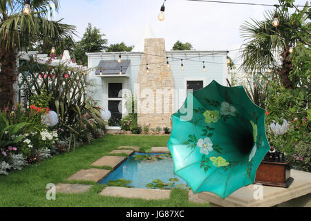 Grands Jardins de l'USA : 'plages de Fort Myers et Sanibel', conçu Sadie peut Stowell. Médaille de bronze. Jardin du monde. RHS Hampton Court Palace Flower Show, Londres, Angleterre, Royaume-Uni. Appuyez sur Preview Day, 3 juillet 2017. Flower Show annuel organisé par la Royal Horticultural Society. Show se déroule du mardi 4 juillet au dimanche 9 juillet 2017. Ian Bouteille / Alamy Live News Banque D'Images