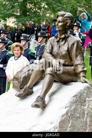 Oslo, Norvège. Le 04 juillet, 2017. La Reine Sonja au Palais Royal d'Oslo, le 04 juillet 2017, pour assister au dévoilement d'DNTs (Norwegian Trekking Association) cadeau pour la reine Sonja de 80 ans Photo : Albert Nieboer/Pays-Bas/Point de vue de · PAS DE SERVICE DE FIL · Photo : Albert Nieboer/RoyalPress/dpa/Alamy Live News Banque D'Images