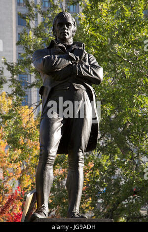 État de Robert Burns au Square Dorchester à Montréal, Canada. Burns (1759 - 1796) est poète national de l'Écosse. Banque D'Images