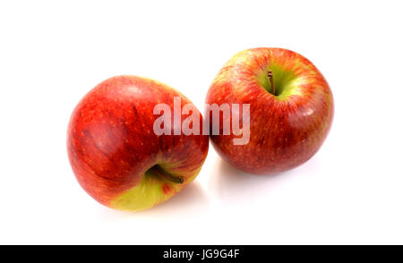 Pomme Rouge isolé sur fond blanc Banque D'Images