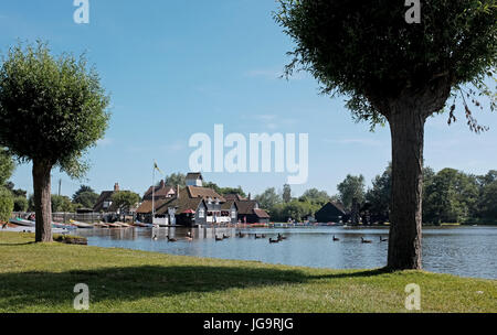 Suffolk Aldeburgh UK Juin 2017 - Aldeburgh Meare lac de plaisance Banque D'Images