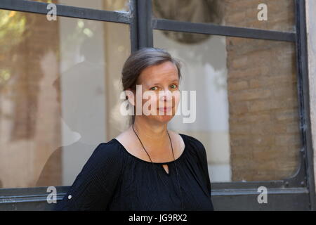 L'écrivain allemand Jenny Erpenbeck/. Photocall avec deux des candidats pour la quatrième édition du Premio Strega, Jenny Erpenbeck/ et Ali Smith, qui seront présents à la soirée du 5 juillet de la littérature Festival International de Rome (Photo de Matteo Nardone / Pacific Press) Banque D'Images