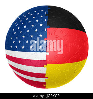 Puzzle ball une moitié est le drapeau USA l'autre moitié est l'Allemagne flag 3d'illusions Banque D'Images