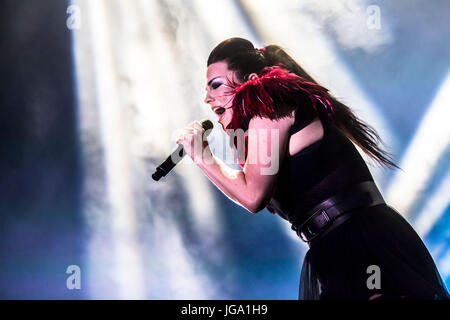 Milano, Italie. Le 04 juillet, 2017. Pendant l'exécution de Amy Lee. Rock Band Evanescence effectue live au Ippodromo di San Siro à Milan, Italie. Credit : Mairo Cinquetti/Pacific Press/Alamy Live News Banque D'Images