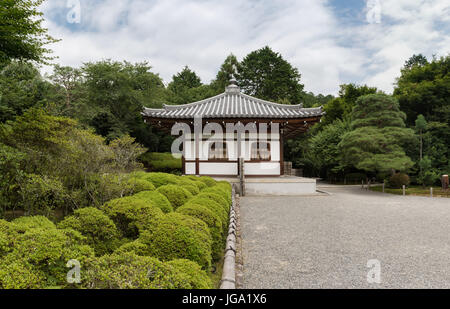 Temple et jardin zen, Kyoto, Japon à Kinkaku-ji Banque D'Images