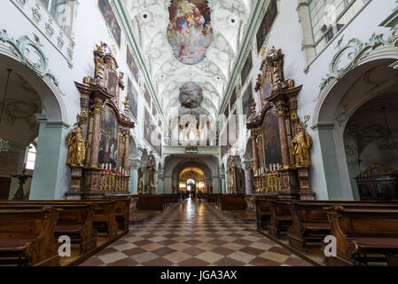 Visite de St Peter's Abbey à Salzbourg, Autriche Banque D'Images