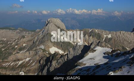Mont Altmann, montagne de la gamme de l'Alpstein vu de la montagne De Santis. Banque D'Images