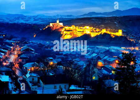 Vue sur la vieille ville d'Akhaltsikhe et le château Rabati en hiver, Akhaltsikhe, Géorgie Banque D'Images