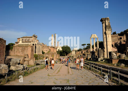 Italie, Rome, Forum romain, via Sacra (rue Sacrée) Banque D'Images