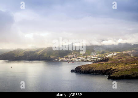 Canical, vue à partir de la plage de Ponta de Sao Lourenço, Madeira, Portugal Banque D'Images