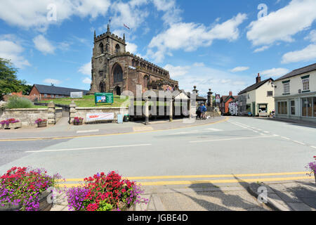 Église de Saint-Jacques dans la ville de Cheshire Audlem près de la frontière du Shropshire. Le Shropshire Union Canal passe par Audlem Banque D'Images