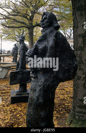 Statue d'immigrants Immigrants, Ellis Island, la Statue de la liberté Musée National Monument, New York Banque D'Images